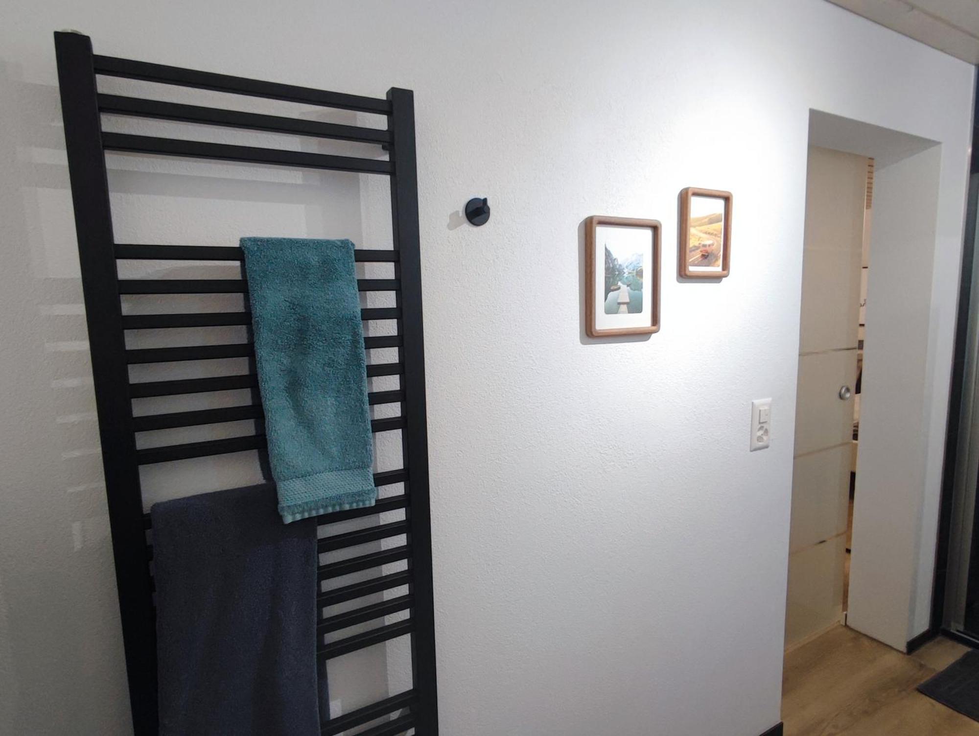 Kleine Auszeit - 2-Zimmer Ferienwohnung Spiez Exteriér fotografie