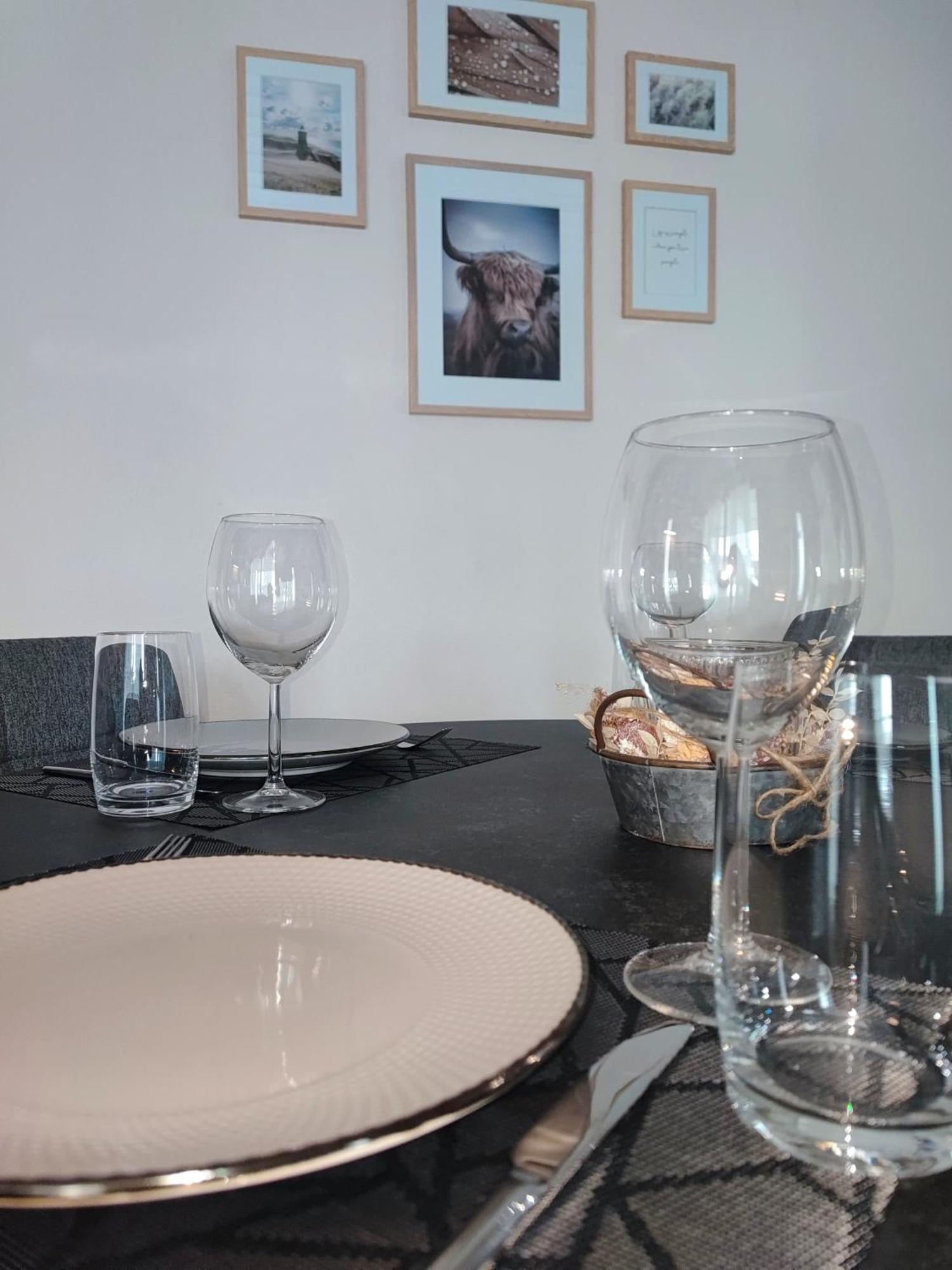 Kleine Auszeit - 2-Zimmer Ferienwohnung Spiez Exteriér fotografie