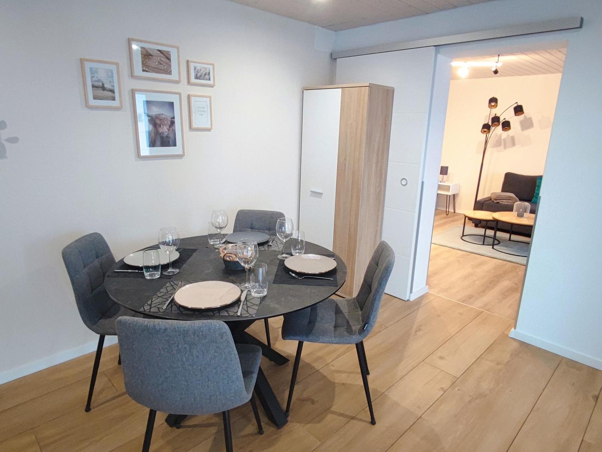 Kleine Auszeit - 2-Zimmer Ferienwohnung Spiez Exteriér fotografie